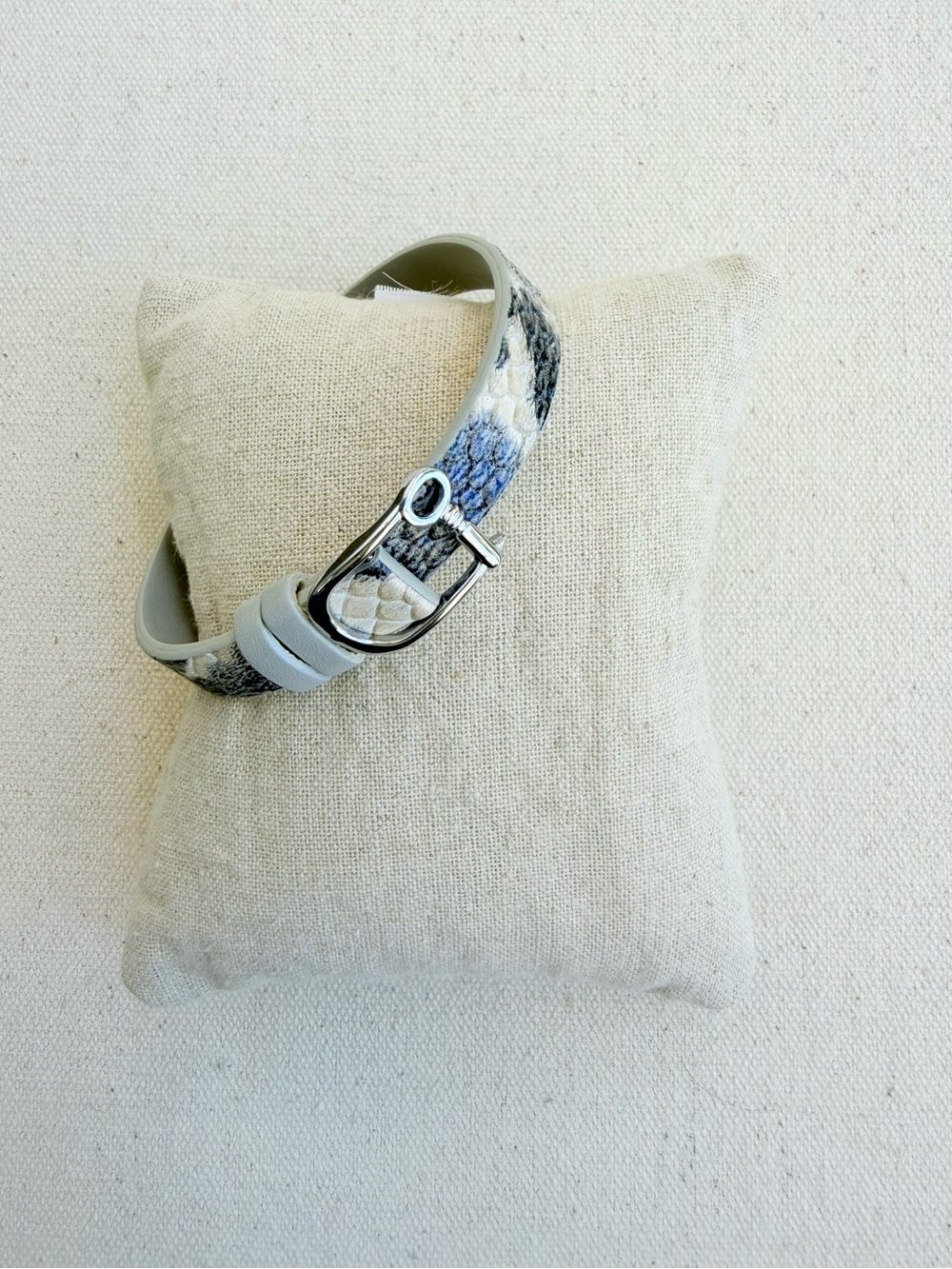 *Single Leather Band* KEEP COLLECTIVE Retired Buckle Clasp Black/Grey (Display)